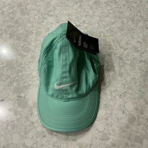 Nike Aerobill Light Green Cap